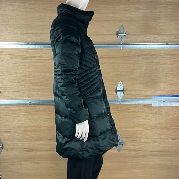 Pre-Owned 1 Madison Green Puffer Coat, Down and Waterfowl feather insulation. - Picture 12 of 16